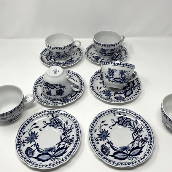 Rosella Onion Pattern set of 6 cups and saucers - Picture 6 of 13